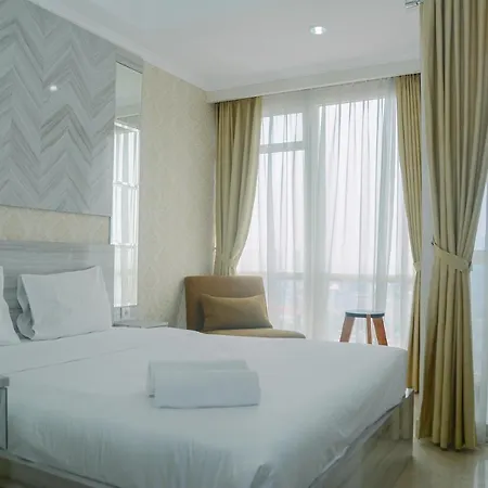 Relaxing Studio Apartment At Menteng Park By Travelio
